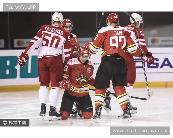 勇士队后防线加强，稳步迈向冠军，勇士队的进攻站位